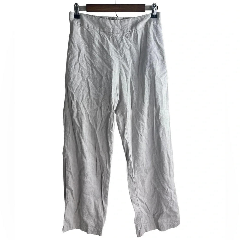 Zara • Khaki Trousers